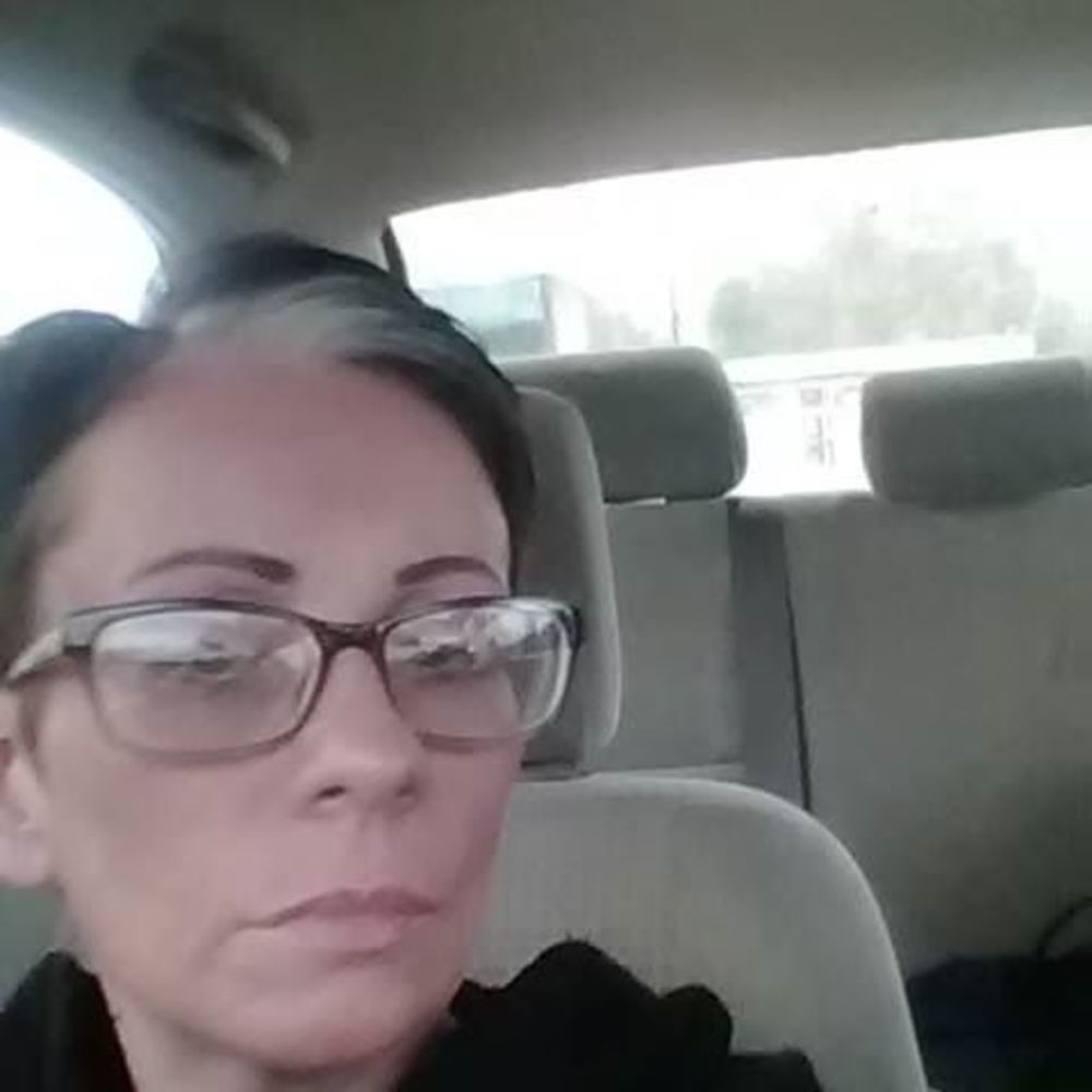 Meet your Posher, Tonia